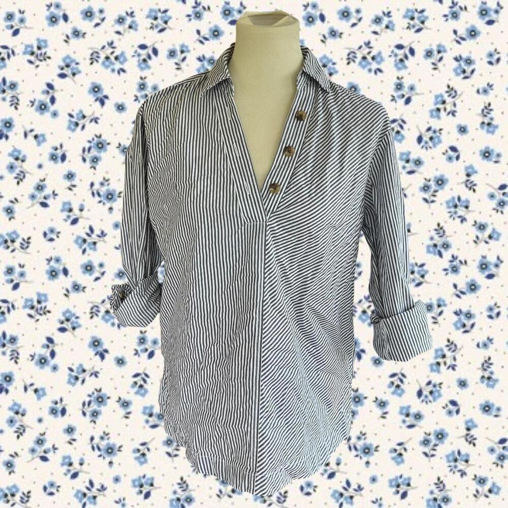 Anthropologie blue and white striped popover top size small